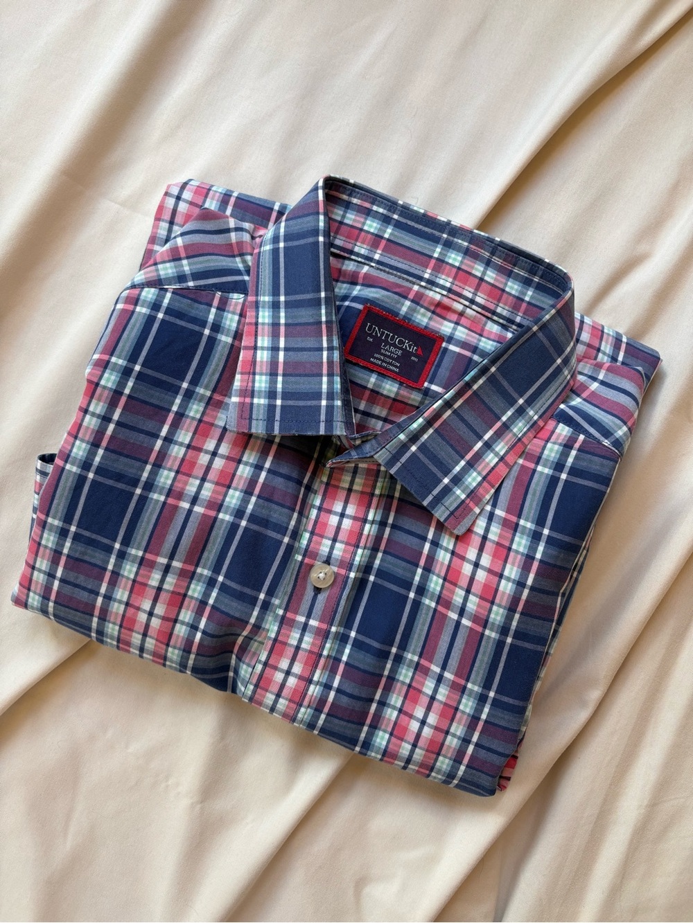 UNTUCKit Men's Navy & Pink Plaid Button-Down Shirt